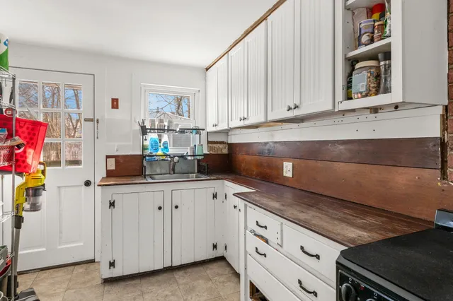 $1,187,000 | 138 Chase Street, Hyannis, MA 02601