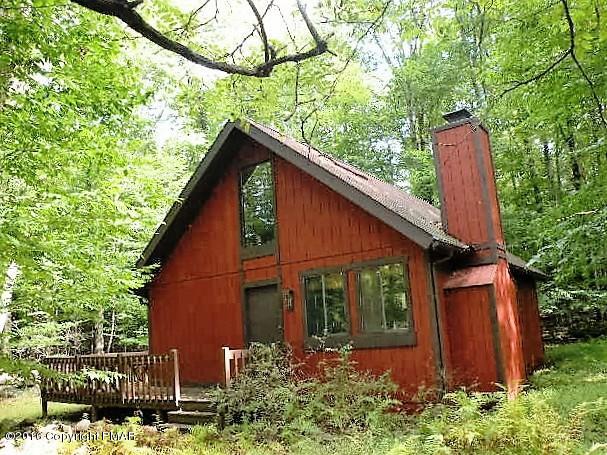 125 Fawn Road Pocono Lake, PA 18347 - Photo 1 of 11 Exterior