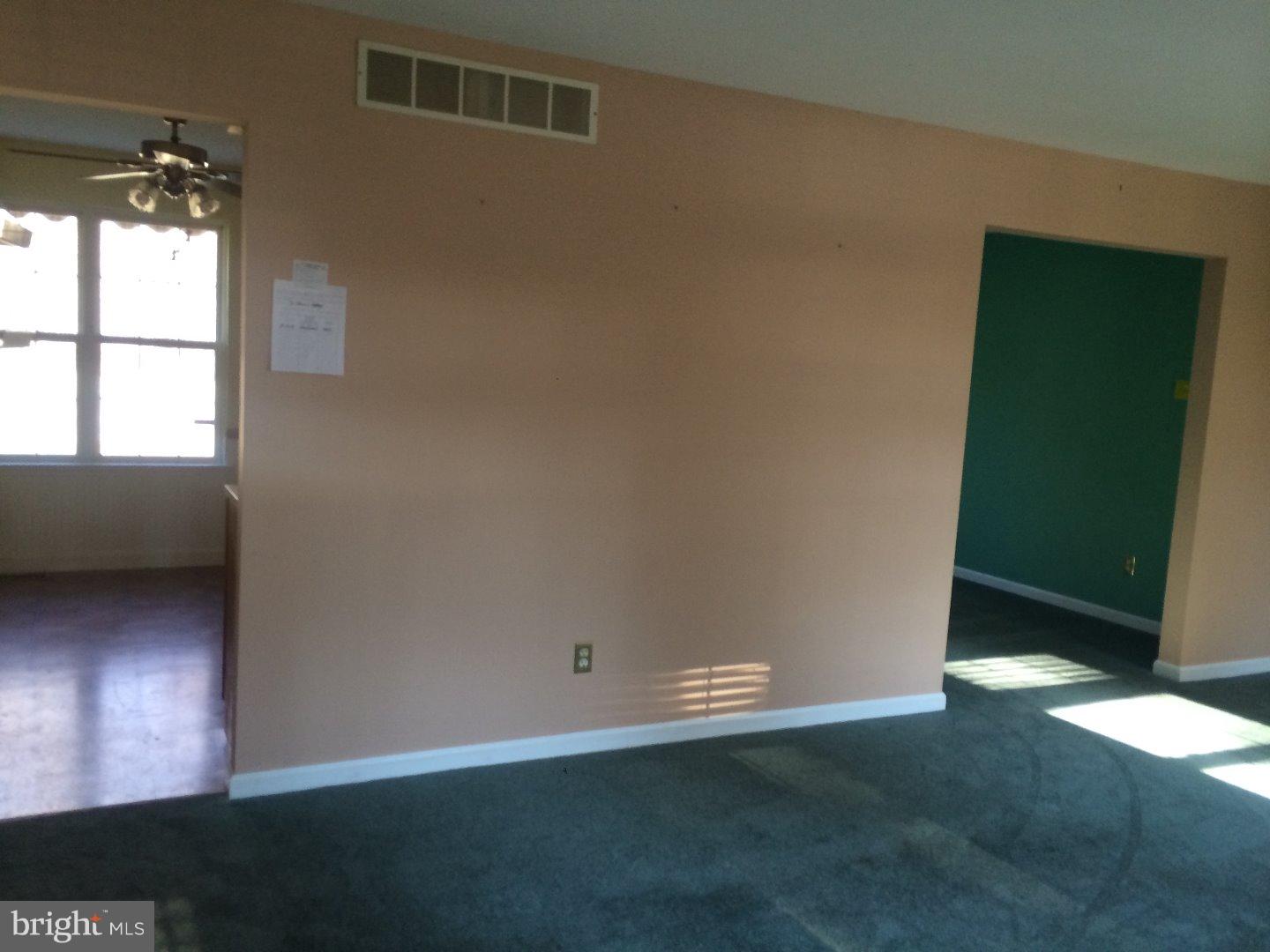 31 Sherri Way Clementon, NJ 08021 - Photo 3 of 14 Gallery Image 3