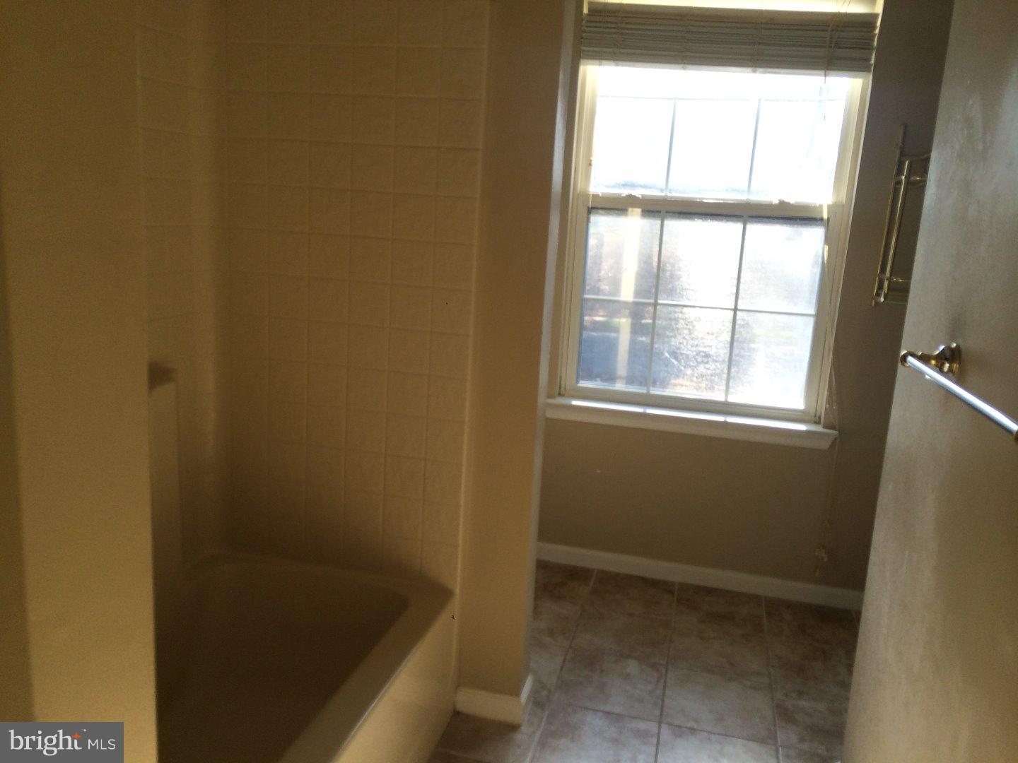 31 Sherri Way Clementon, NJ 08021 - Photo 7 of 14 Gallery Image 7