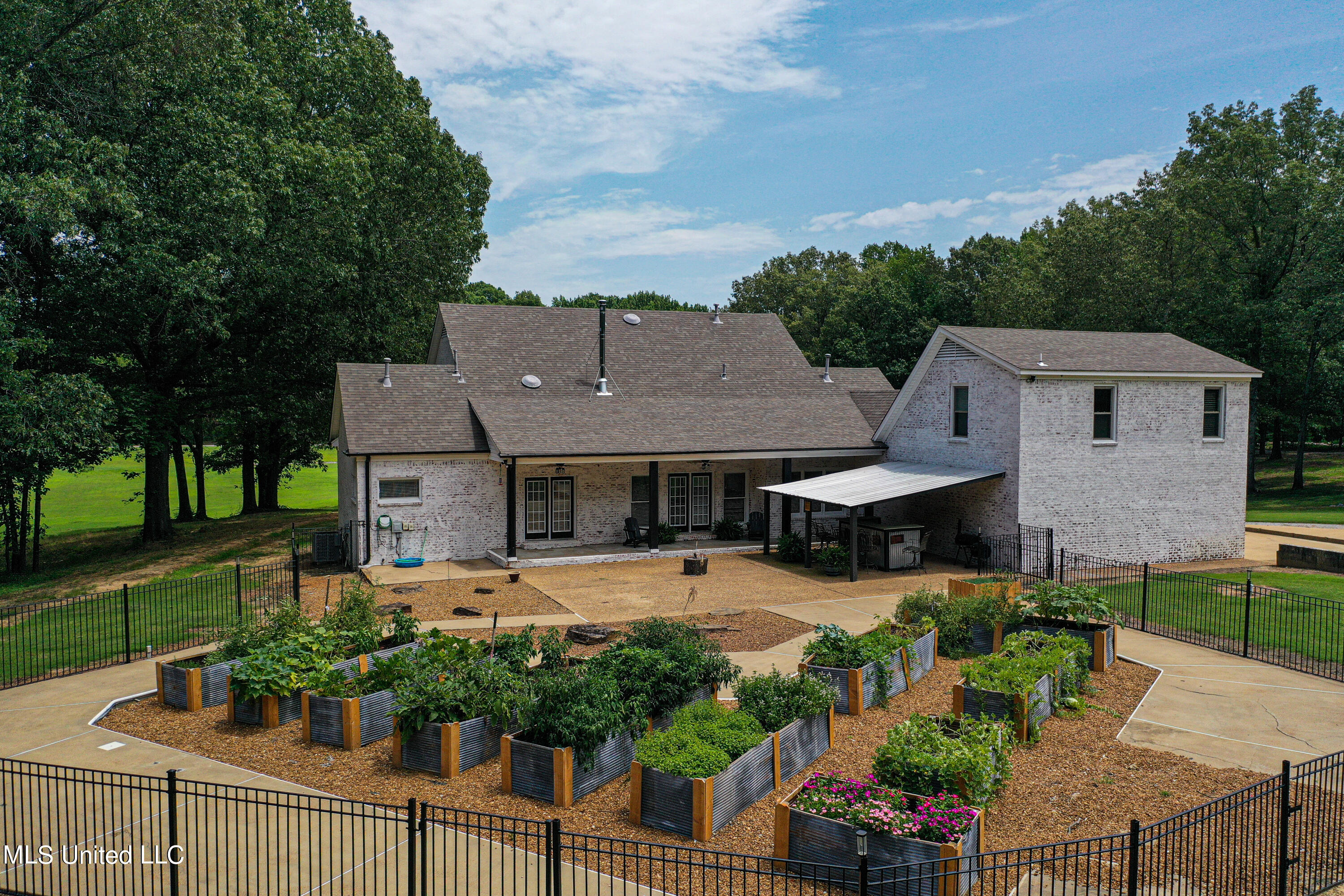 4665 Fogg Road South Hernando, MS 38632 - Photo 9 of 54 DJI_0044