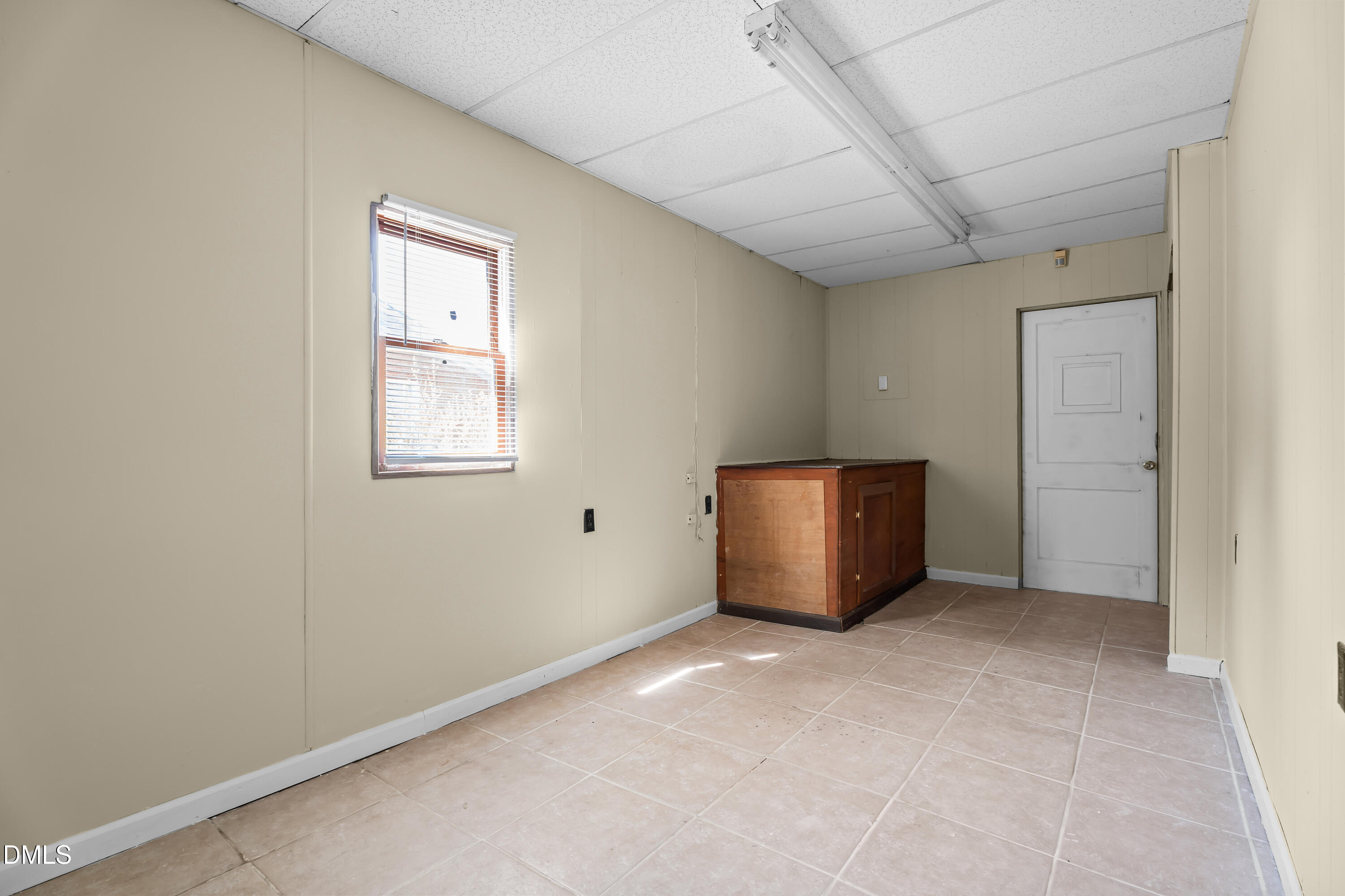 4149 Woodcrest Road Rocky Mount, NC 27803 - Photo 40 of 43 an empty room with windows