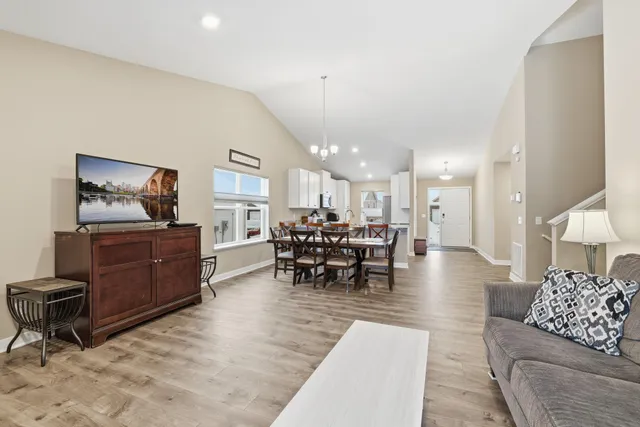 $445,000 | 4845 Empress Avenue North, Hugo, MN 55038