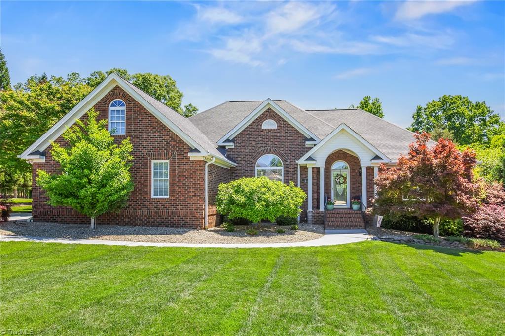 161 Bramble Way Summerfield, NC 27358 - Photo 4 of 50