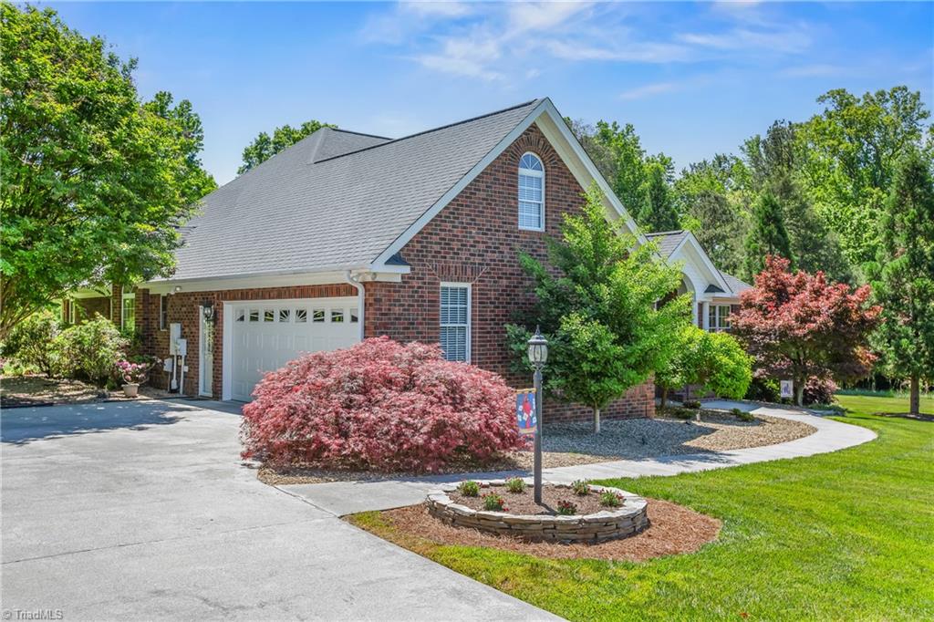 161 Bramble Way Summerfield, NC 27358 - Photo 5 of 50