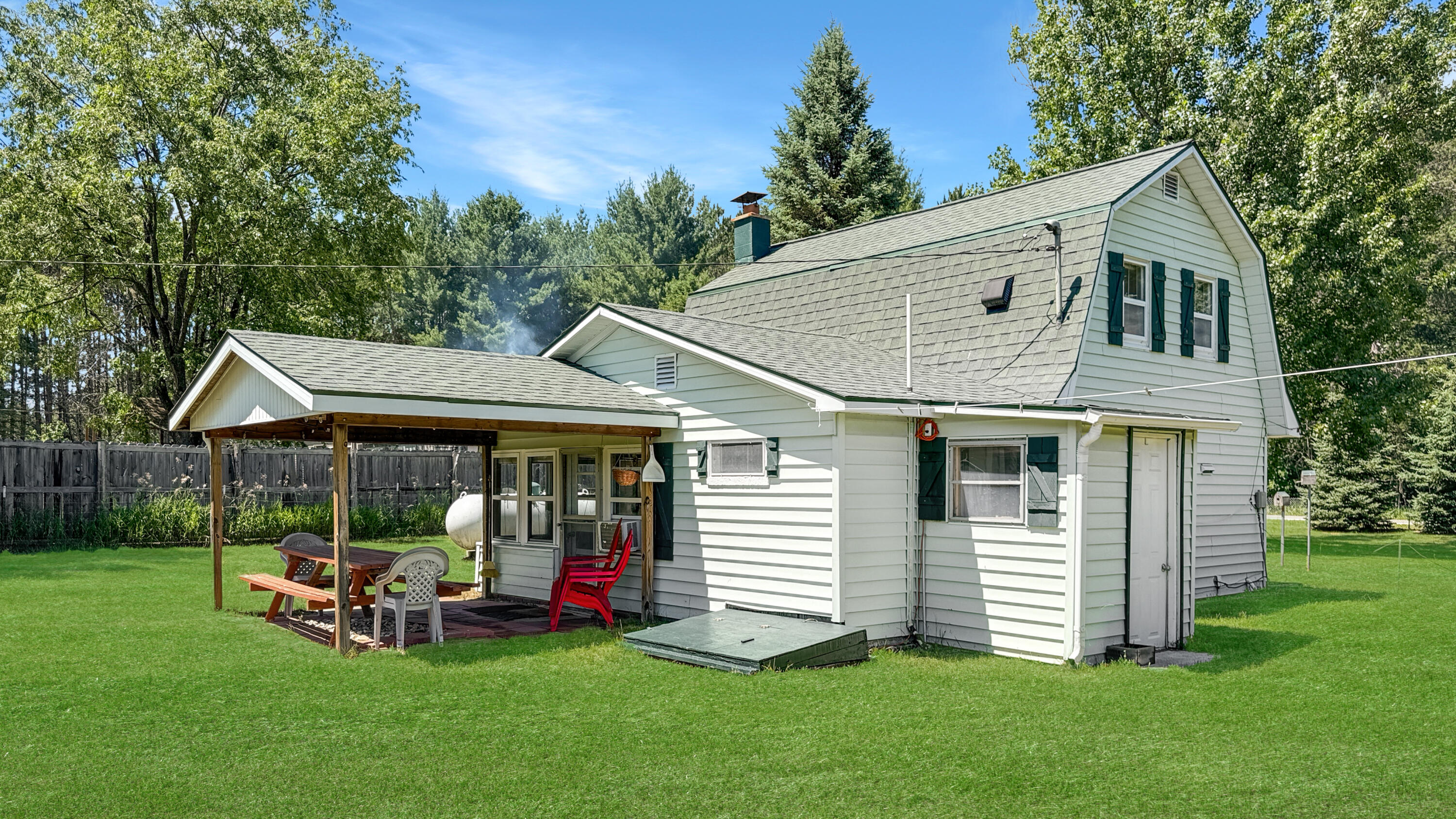 5661 West 48 Road Cadillac, MI 49601 - Photo 4 of 30 Greg Bosscher (12)