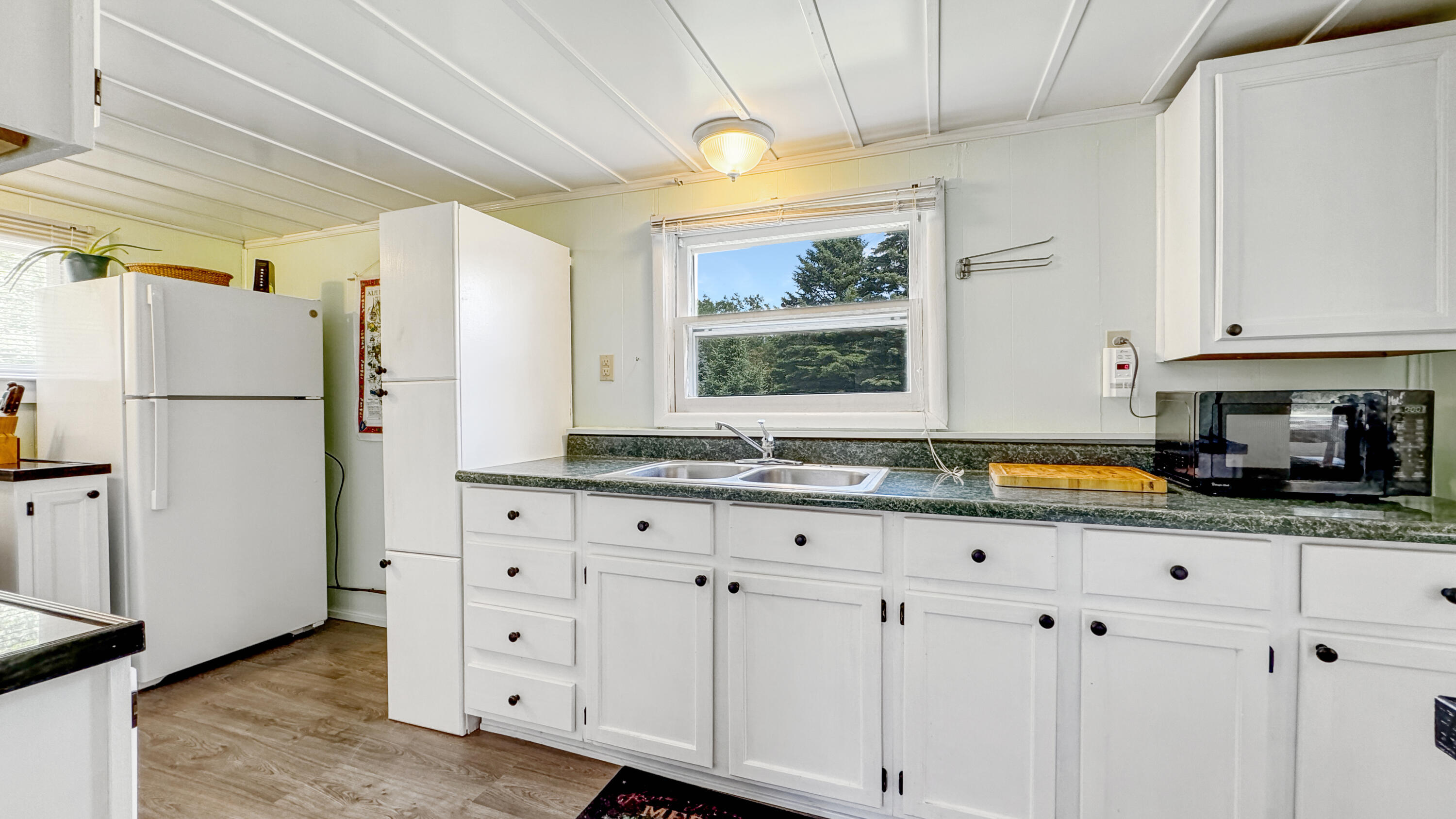 5661 West 48 Road Cadillac, MI 49601 - Photo 10 of 30 Greg Bosscher (3)