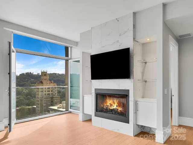 $985,000 | 7 Patton Avenue, Unit 1104, Asheville, NC 28801