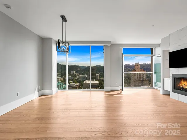 $985,000 | 7 Patton Avenue, Unit 1104, Asheville, NC 28801