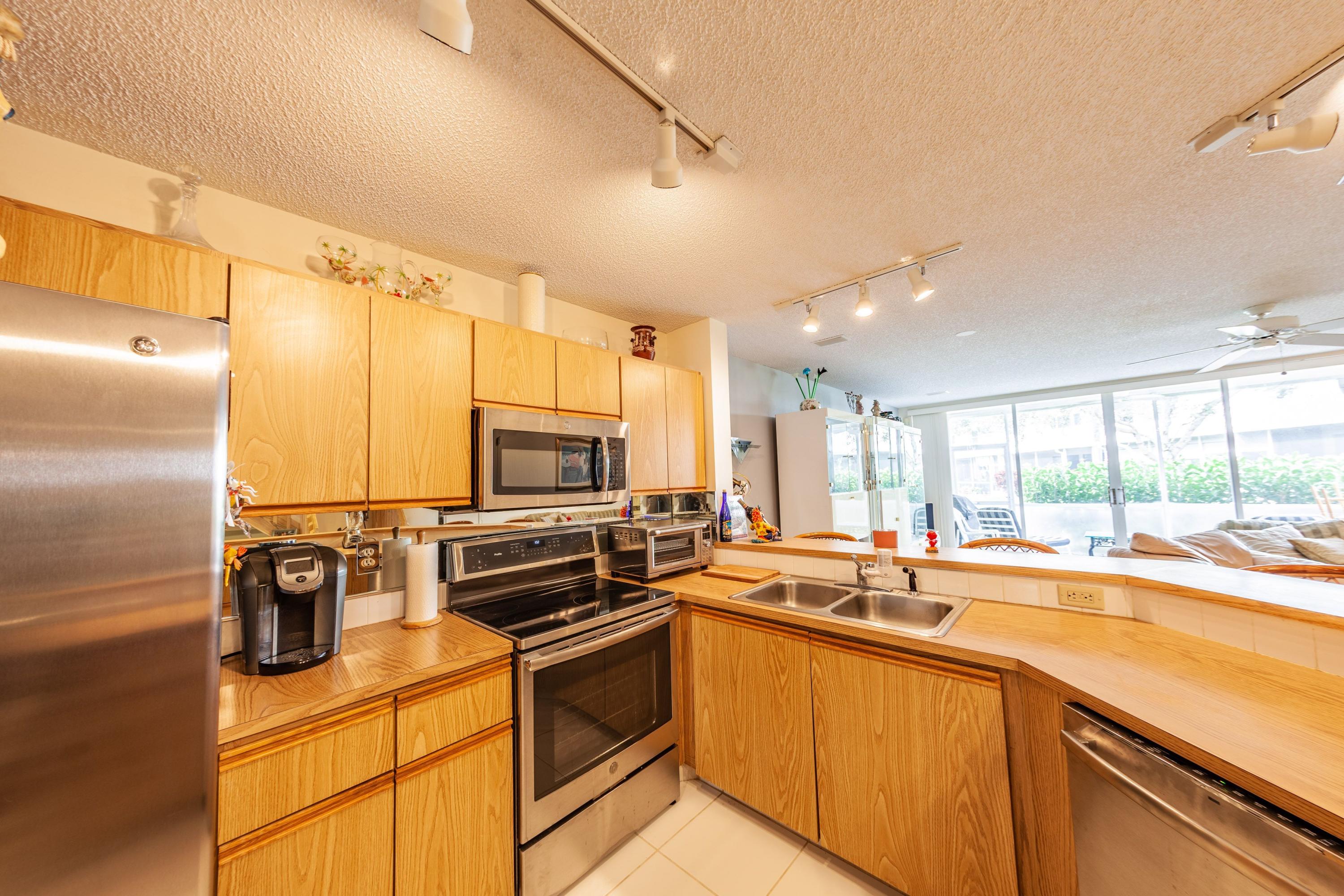 6053 Old Court Road, Unit 305 Boca Raton, FL 33433 - Photo 15 of 44 6053#12