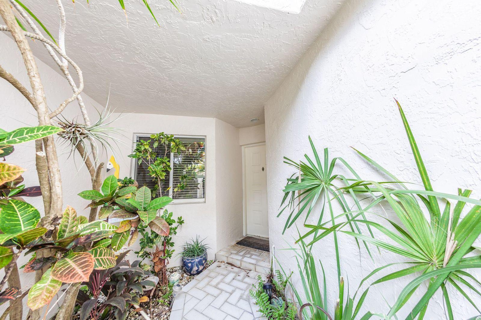 6053 Old Court Road, Unit 305 Boca Raton, FL 33433 - Photo 5 of 44 6053 4