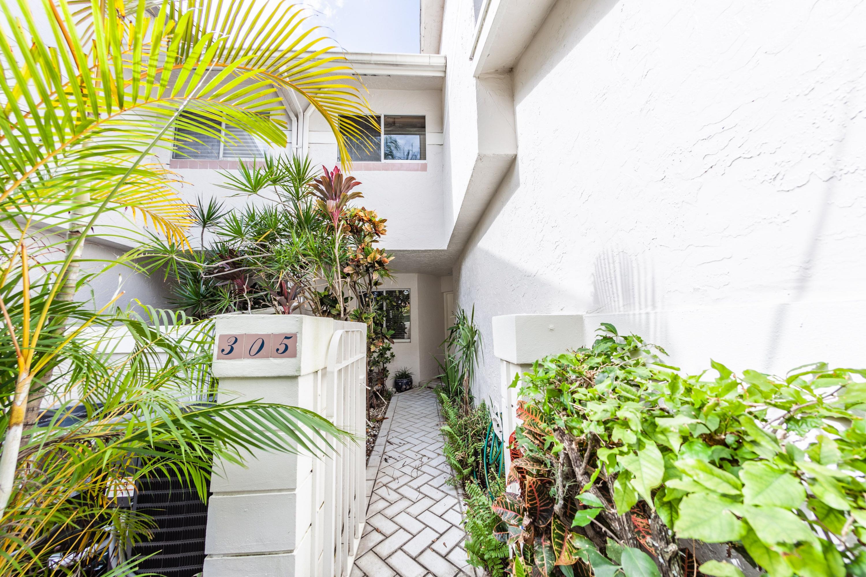 6053 Old Court Road, Unit 305 Boca Raton, FL 33433 - Photo 6 of 44 6053 #3