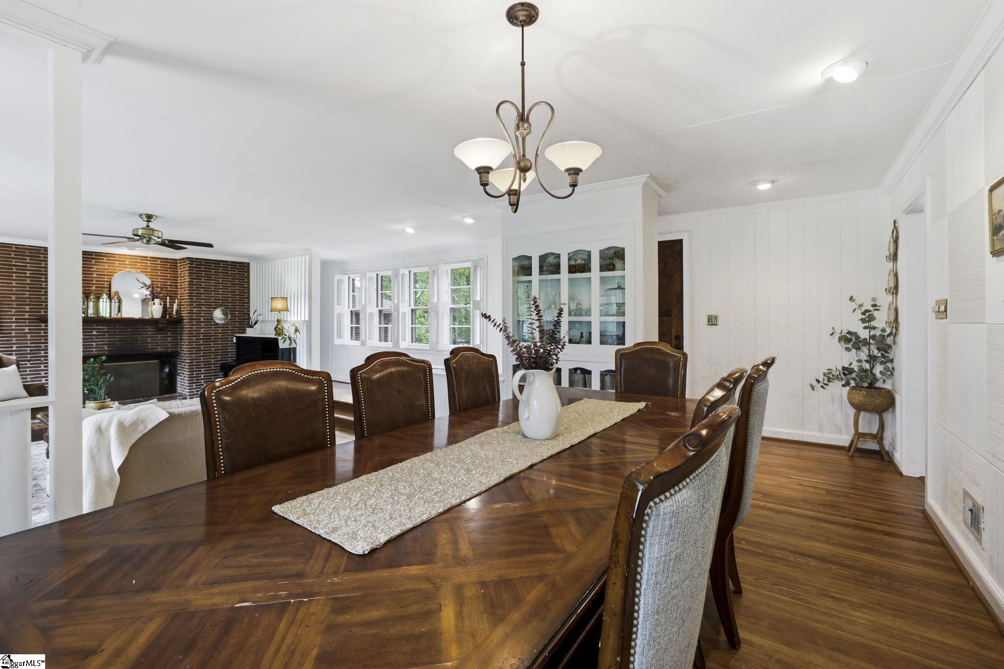 211 Grace Avenue Easley, SC 29640 - Photo 18 of 40
