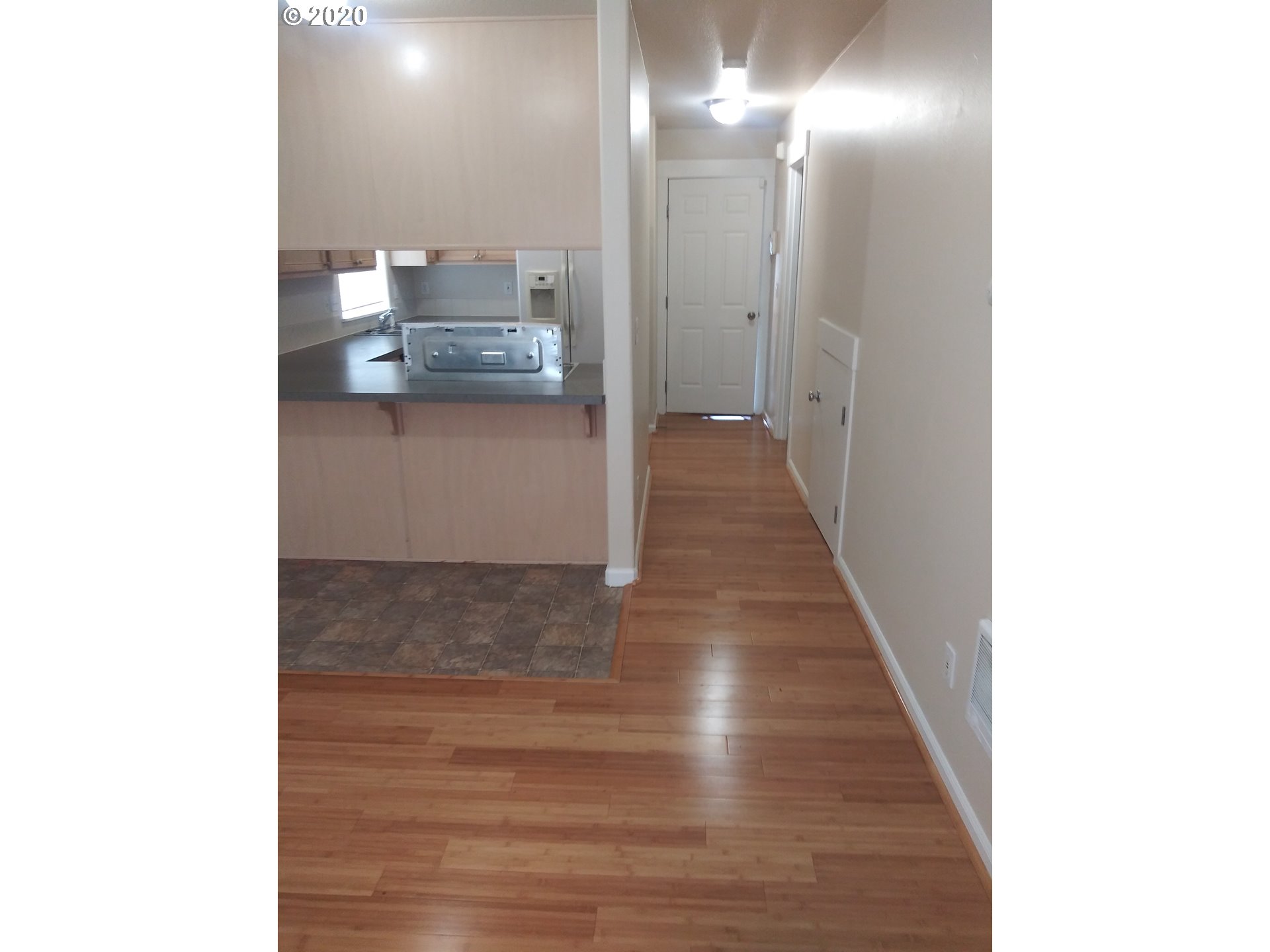3119 Southeast Powell Valley Road Gresham, OR 97080 - Photo 10 of 30 Gallery Image 10