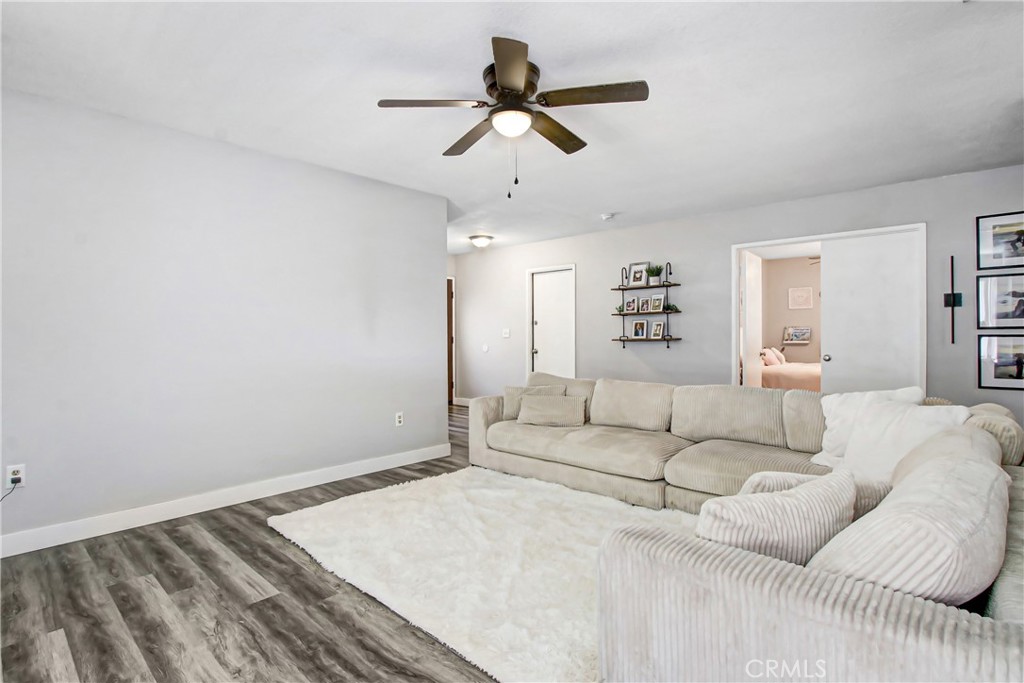 6730 Astoria Drive Riverside, CA 92503 - Photo 3 of 20