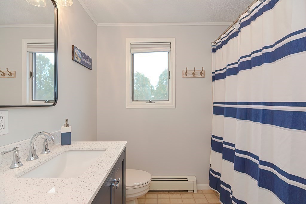 10 Rockport Road Gloucester, MA 01930 - Photo 18 of 42 Gallery Image 18