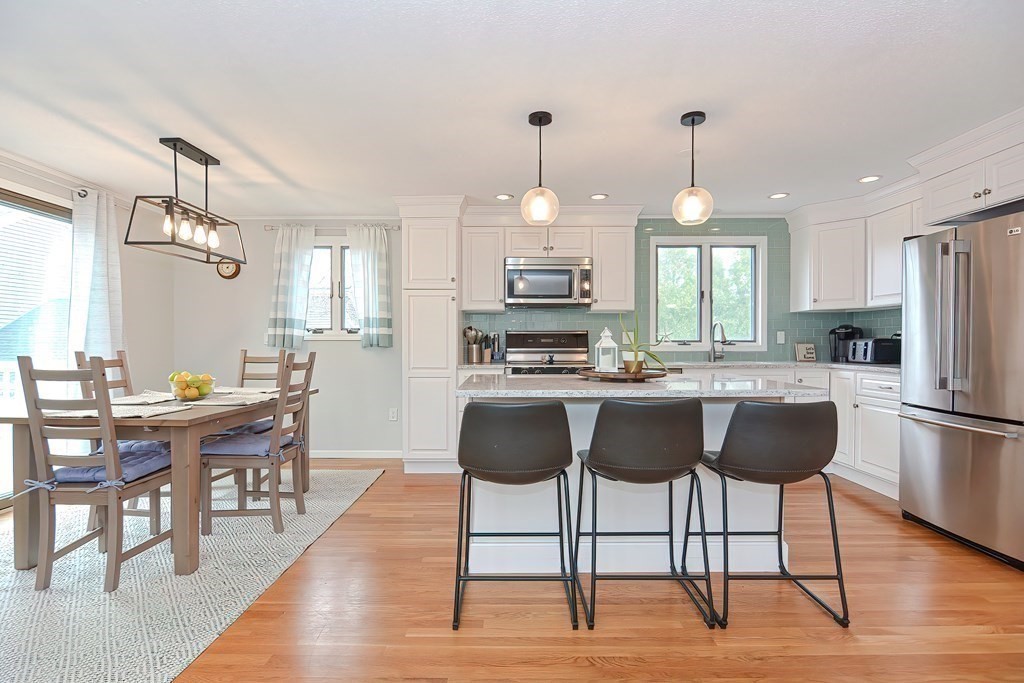10 Rockport Road Gloucester, MA 01930 - Photo 8 of 42 Gallery Image 8