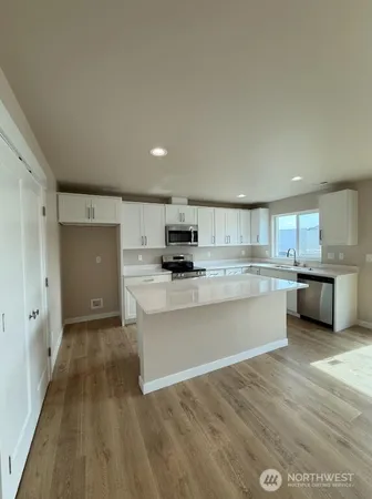 $730,000 | 921 West Ted Yao Way, Moses Lake, WA 98837