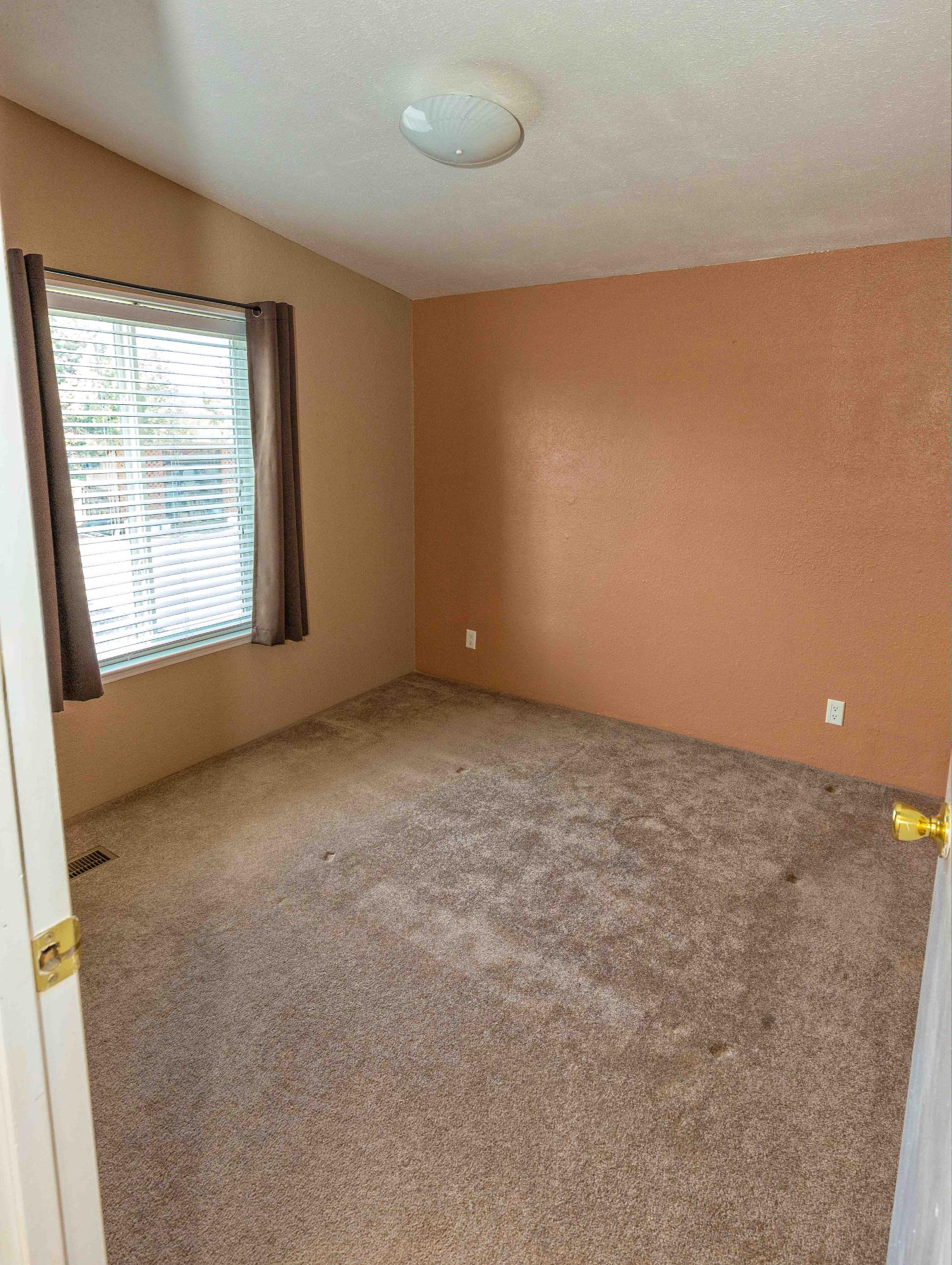 6223 Southwest Rim Road Terrebonne, OR 97760 - Photo 14 of 21 Bedroom 2