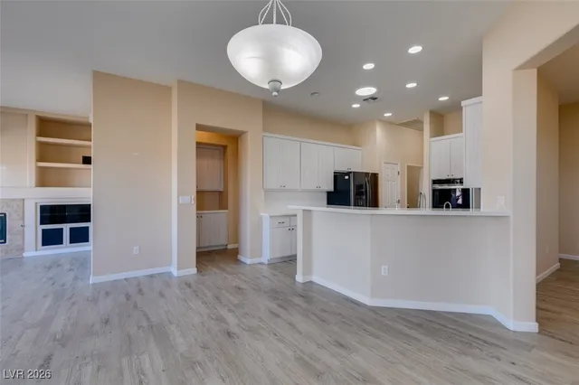 $649,000 | 2022 High Mesa Drive, Henderson, NV 89012