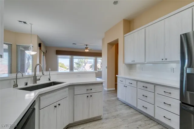 $649,000 | 2022 High Mesa Drive, Henderson, NV 89012