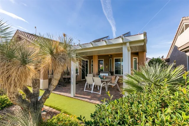 $649,000 | 2022 High Mesa Drive, Henderson, NV 89012