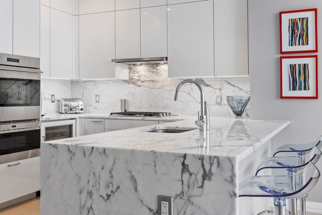 $1,280,000 | 1 Franklin Street, Unit 4509, Boston, MA 02110