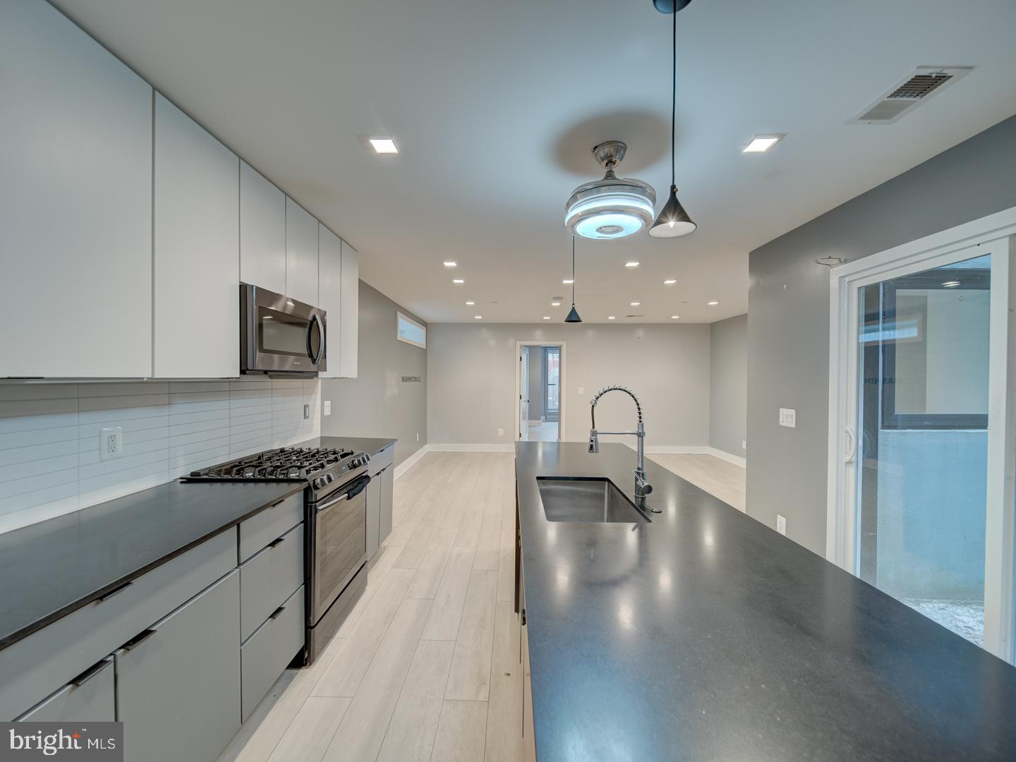 615 15th Street Northeast, Unit 1 Washington, DC 20002 - Photo 13 of 29