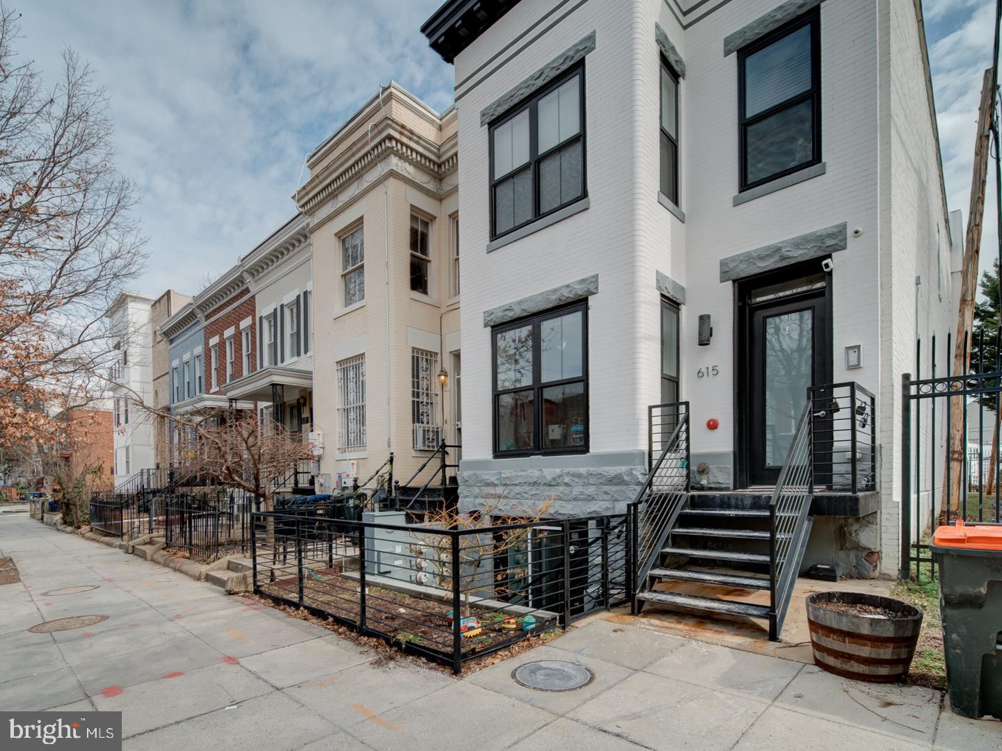 615 15th Street Northeast, Unit 1 Washington, DC 20002 - Photo 4 of 29