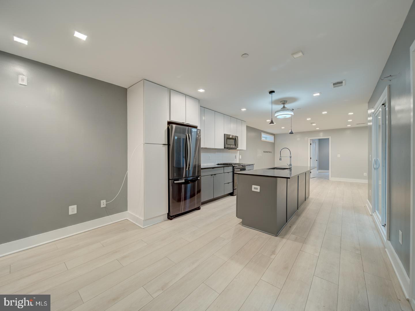 615 15th Street Northeast, Unit 1 Washington, DC 20002 - Photo 7 of 29