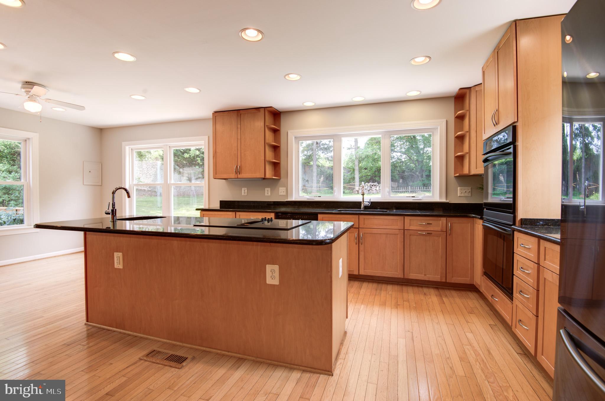 3028 Emerald Chase Drive Herndon, VA 20171 - Photo 11 of 44