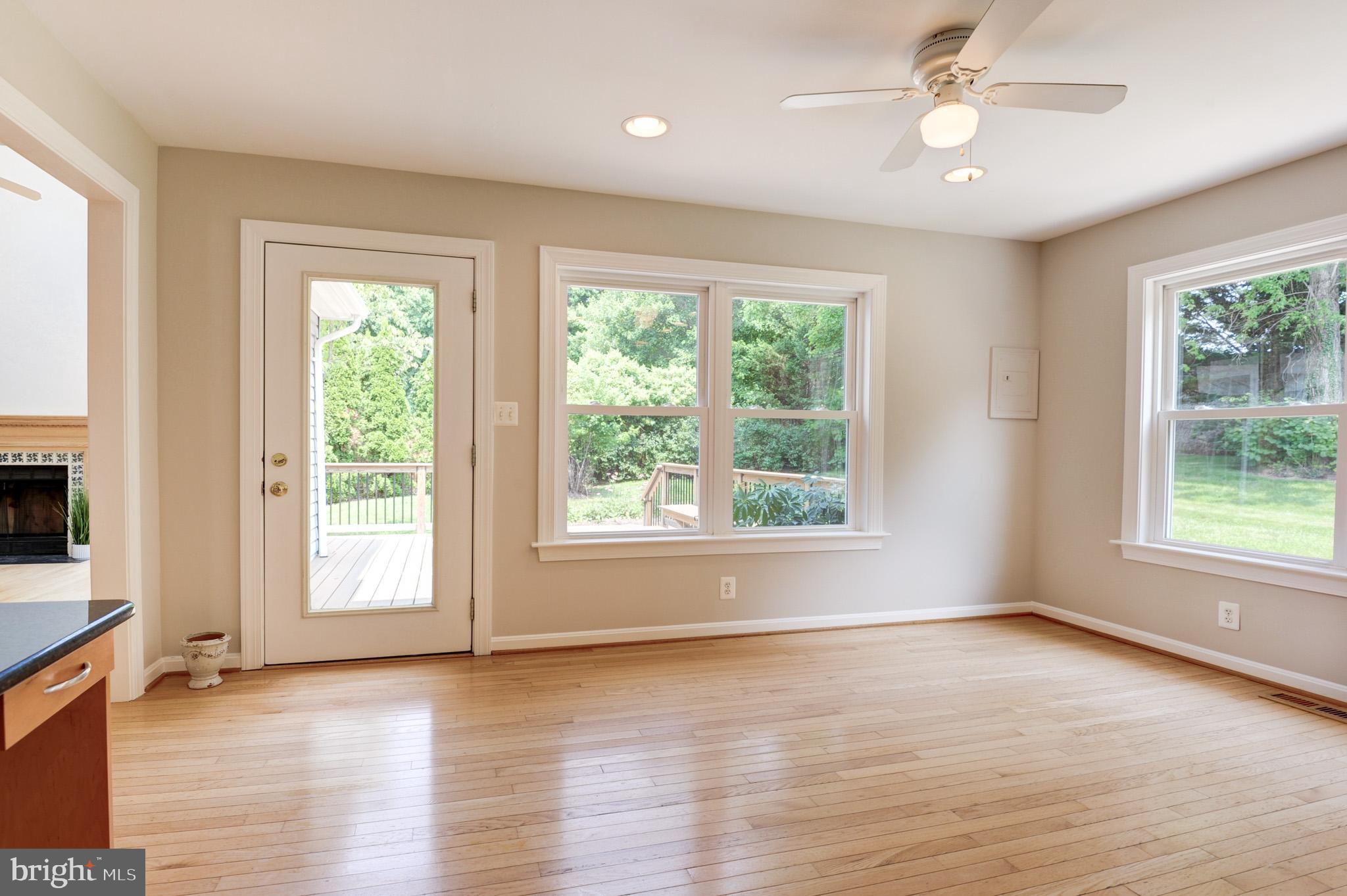 3028 Emerald Chase Drive Herndon, VA 20171 - Photo 13 of 44