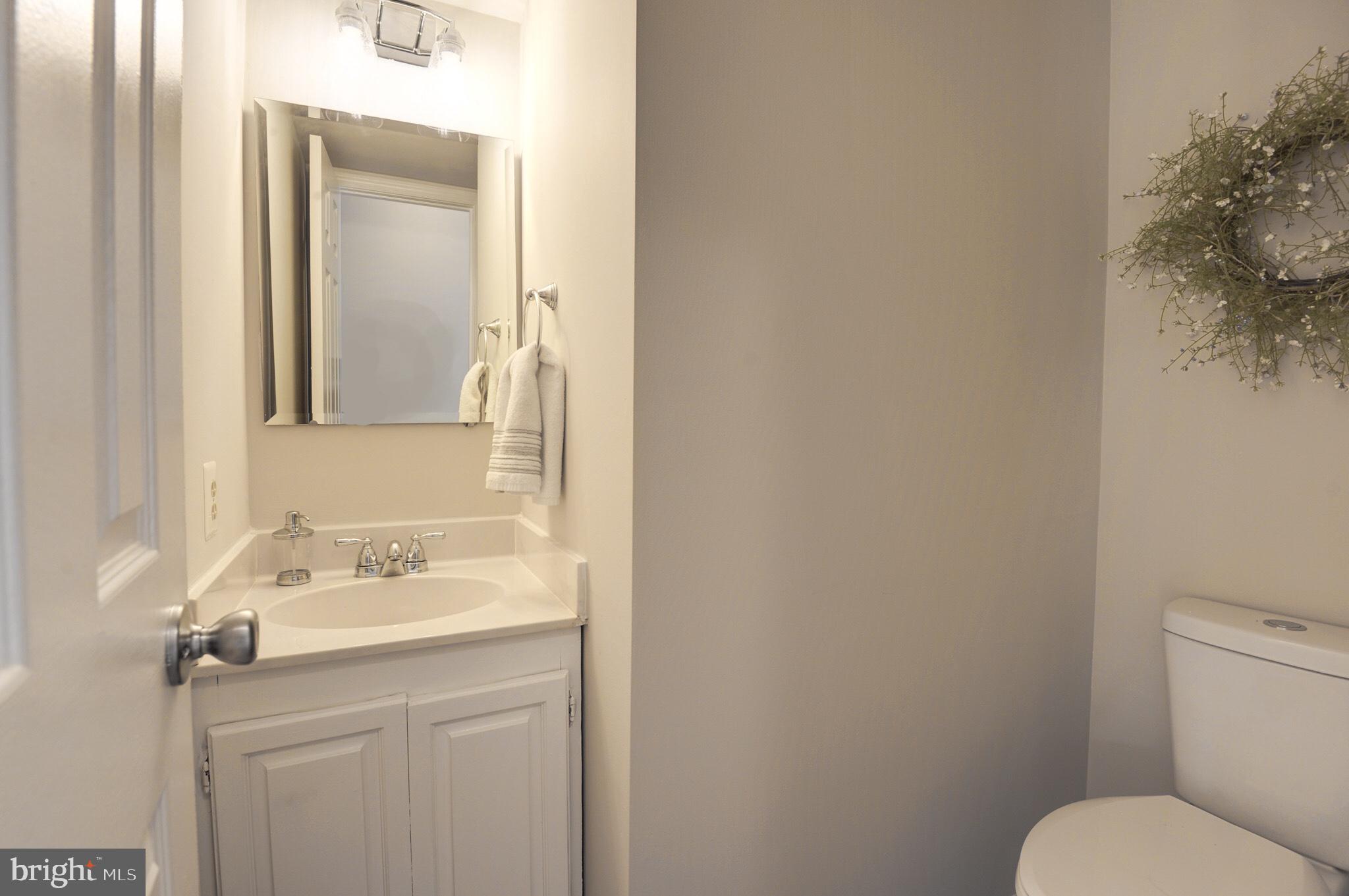 3028 Emerald Chase Drive Herndon, VA 20171 - Photo 18 of 44