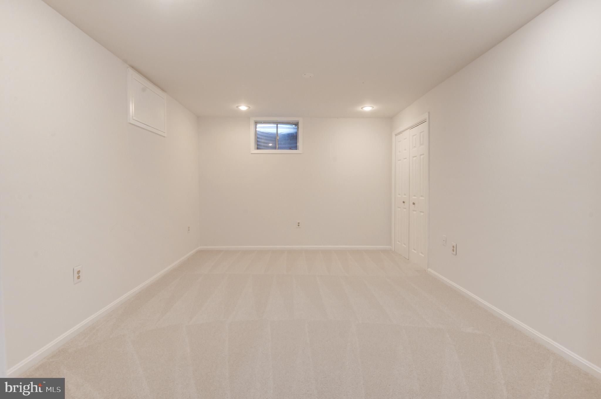 3028 Emerald Chase Drive Herndon, VA 20171 - Photo 34 of 44