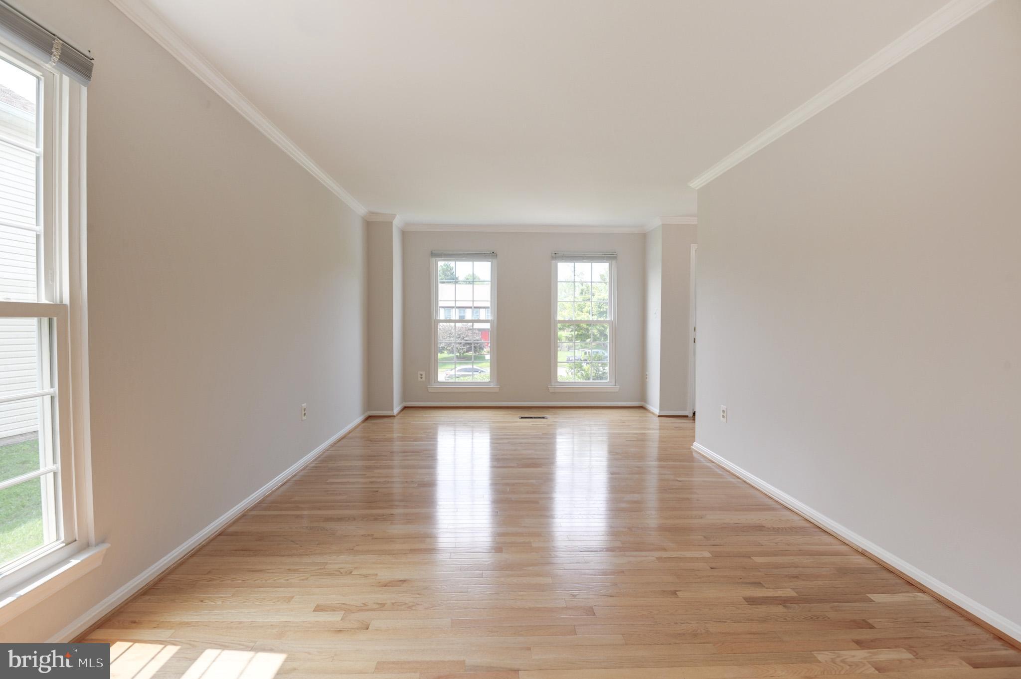 3028 Emerald Chase Drive Herndon, VA 20171 - Photo 8 of 44