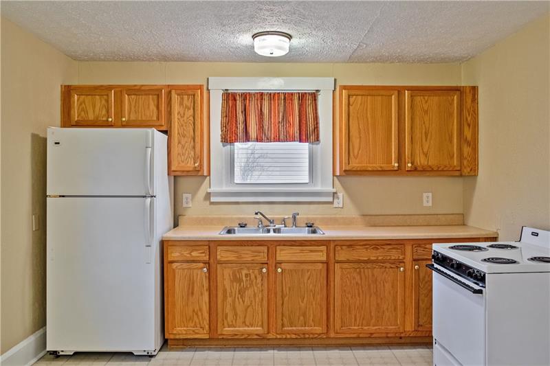 1404 Darlington Road Beaver Falls, PA 15010 - Photo 8 of 20 Gallery Image 8