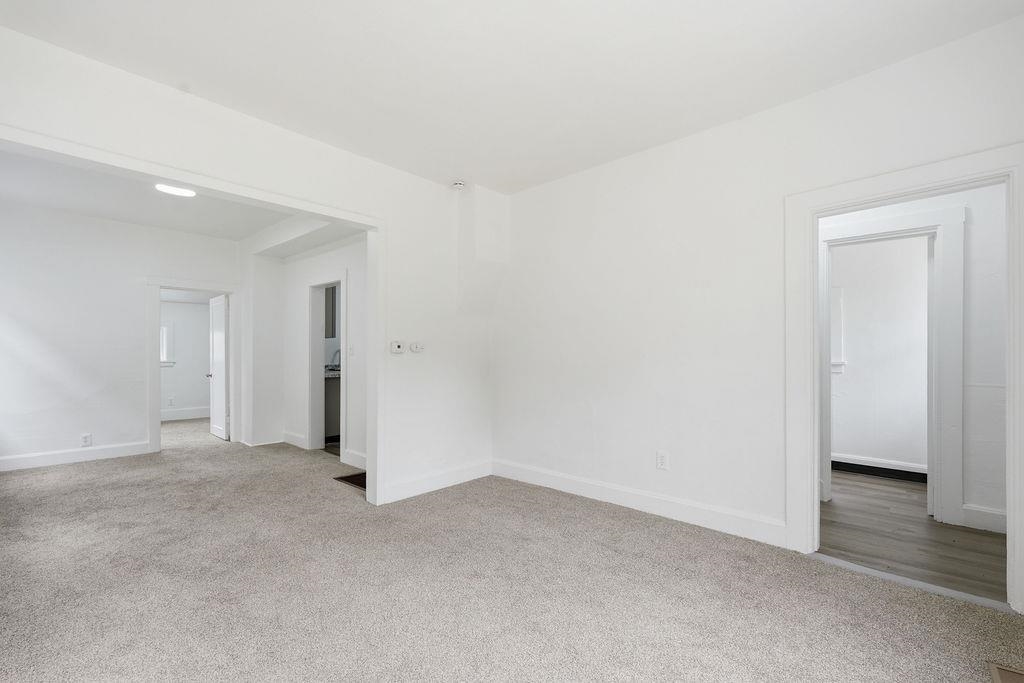 714 West Augusta Avenue Spokane, WA 99205 - Photo 6 of 36
