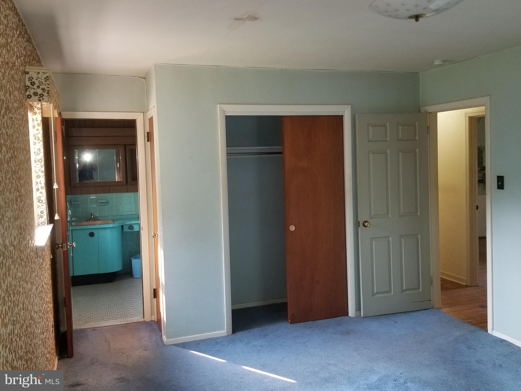478 Lawrence Road Huntingdon Valley, PA 19006 - Photo 11 of 24 MBR Closet
