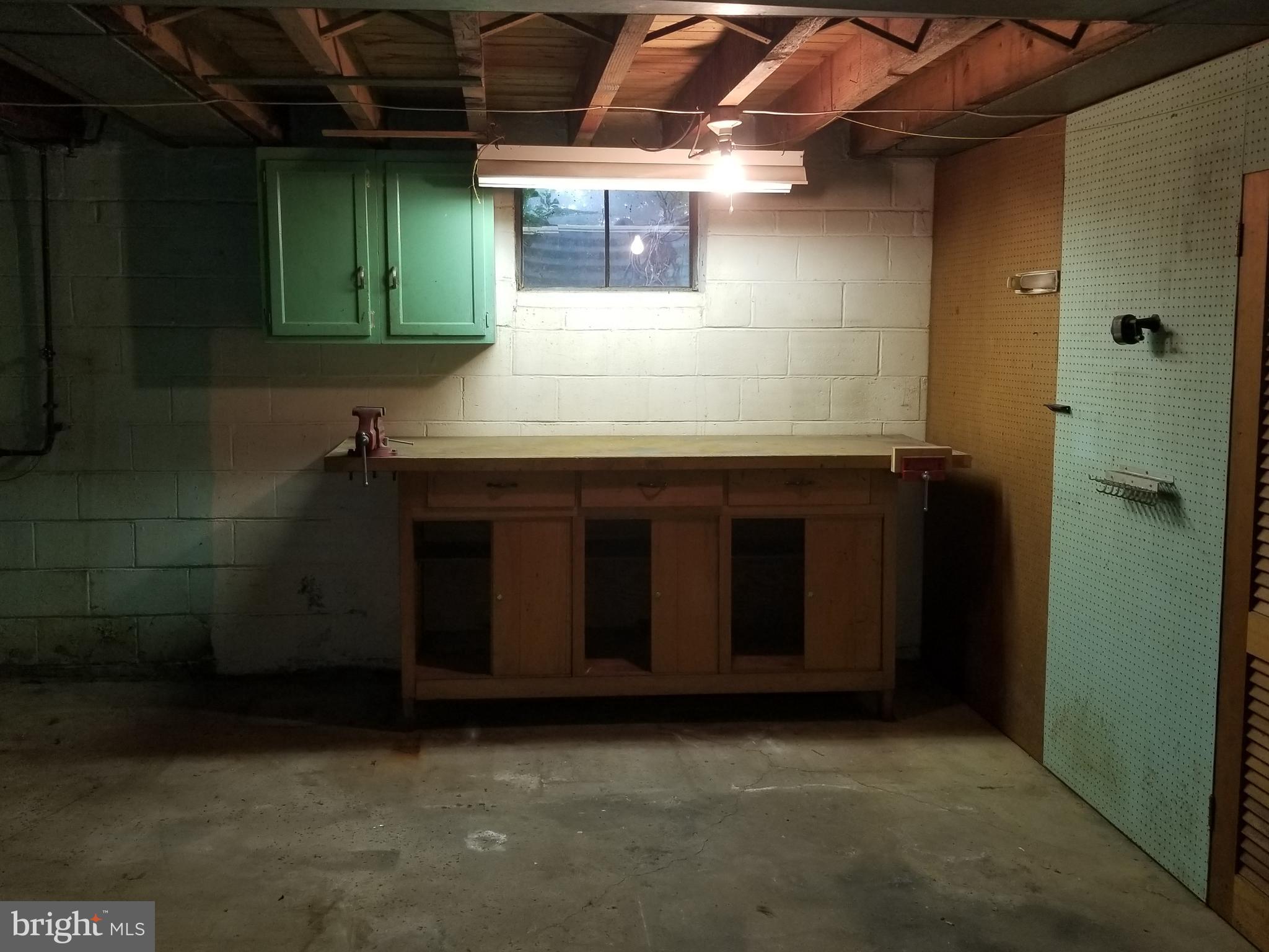 478 Lawrence Road Huntingdon Valley, PA 19006 - Photo 9 of 24 Basement workshop