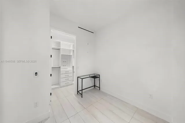 $5,300 | 1030 15th Street, Unit 213, Miami Beach, FL 33139