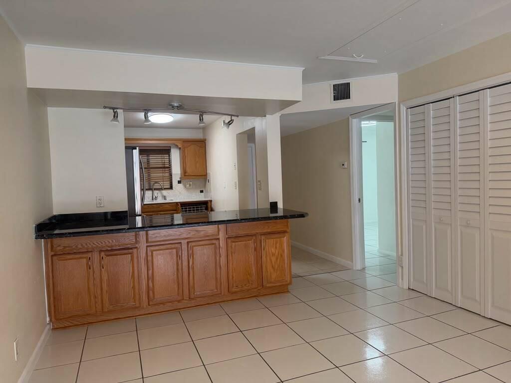 2977 Riverside Drive Coral Springs, FL 33065 - Photo 10 of 24 WhatsApp Image 2026-06-28 at 16.50.54 (2