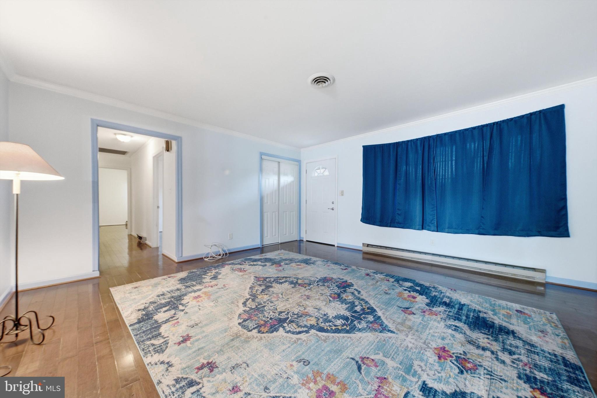 776 Evergreen Road Severn, MD 21144 - Photo 5 of 55 Foyer / Family Room