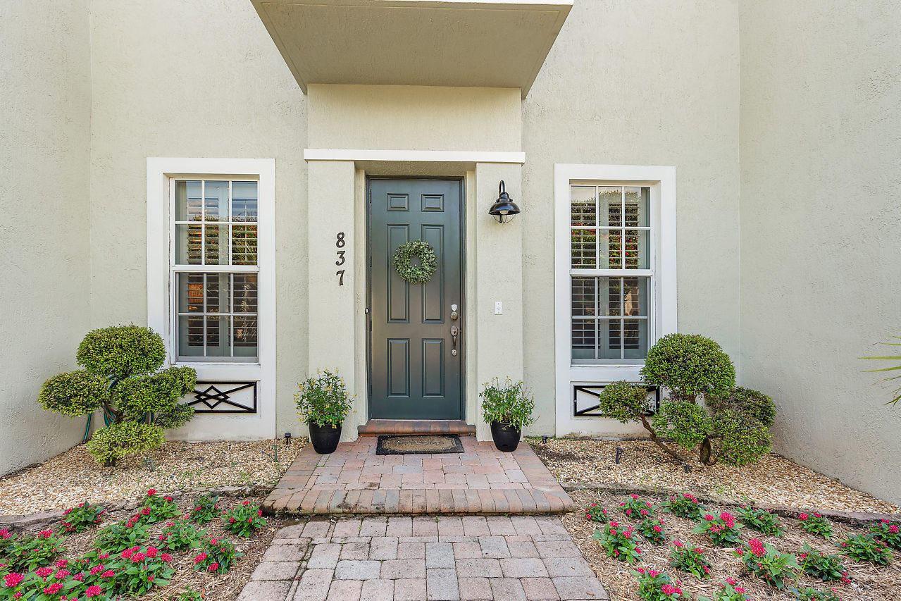 837 Northwest 82nd Place Boca Raton, FL 33487 - Photo 6 of 40 005-837NW82ndPl-BocaRaton-FL-small