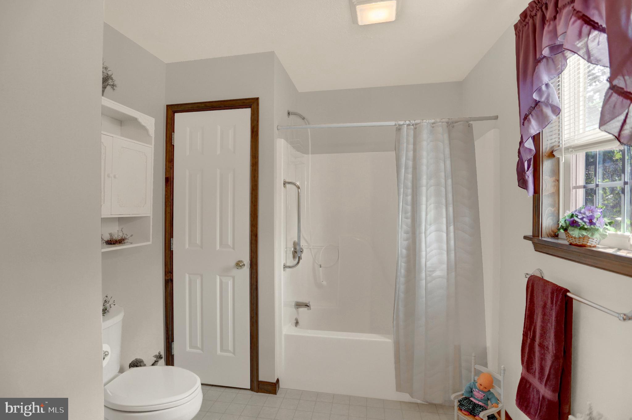 76 Community Road Newport, PA 17074 - Photo 32 of 50 In-law area Bath