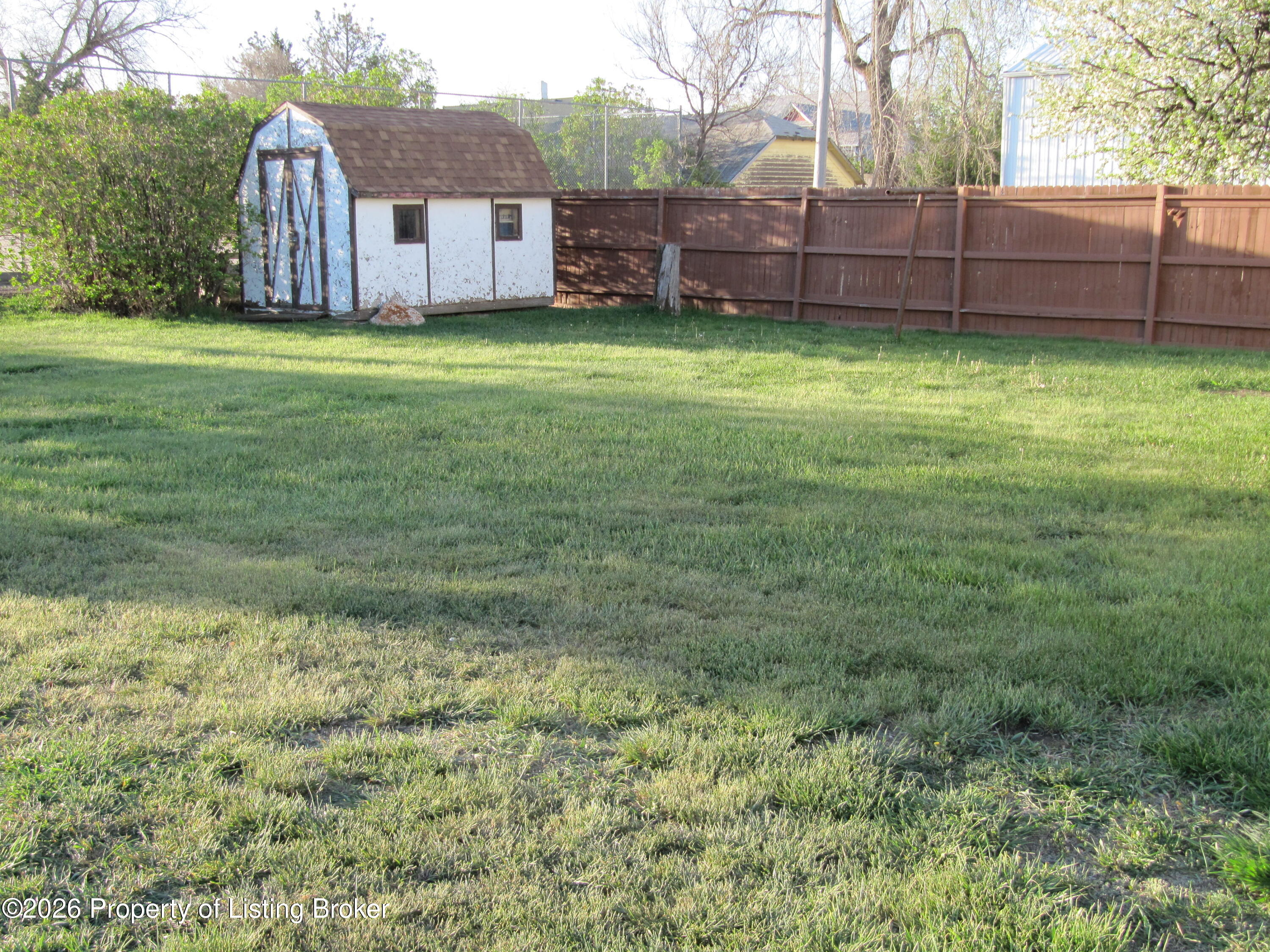 310 South Central Avenue Beach, ND 58621 - Photo 4 of 28 Gallery Image 4