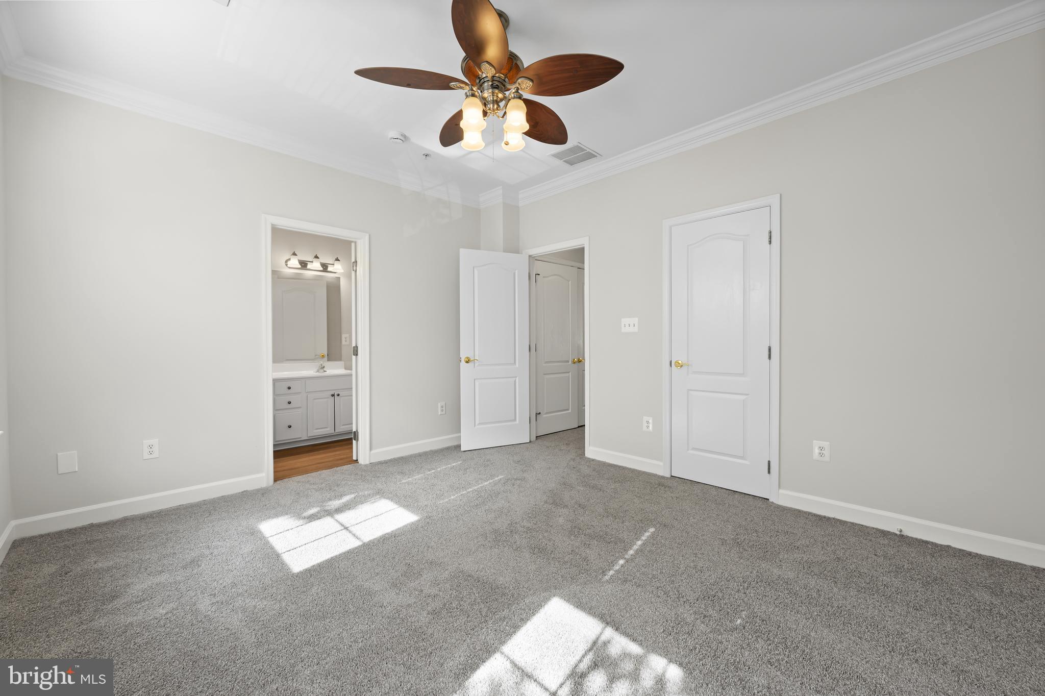 5564 Lanier Avenue Suitland, MD 20746 - Photo 20 of 37 a view of empty room with ceiling fan