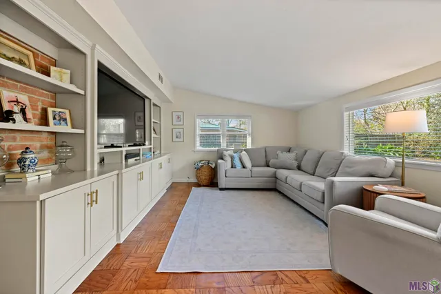 $315,000 | 5173 Woodside Drive, Baton Rouge, LA 70808