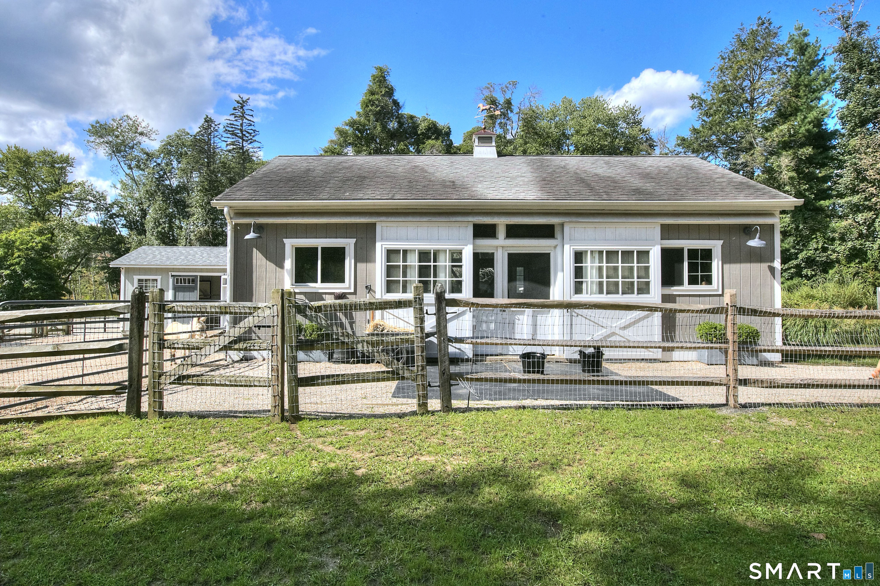 160 Cedar Road Fairfield, CT 06890 - Photo 26 of 39 Gallery Image 26