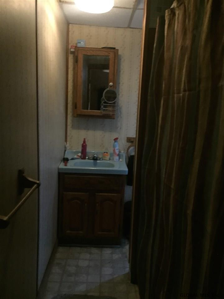 686 3rd Avenue Manhattan, NY 10017 - Photo 8 of 15 Photo 8