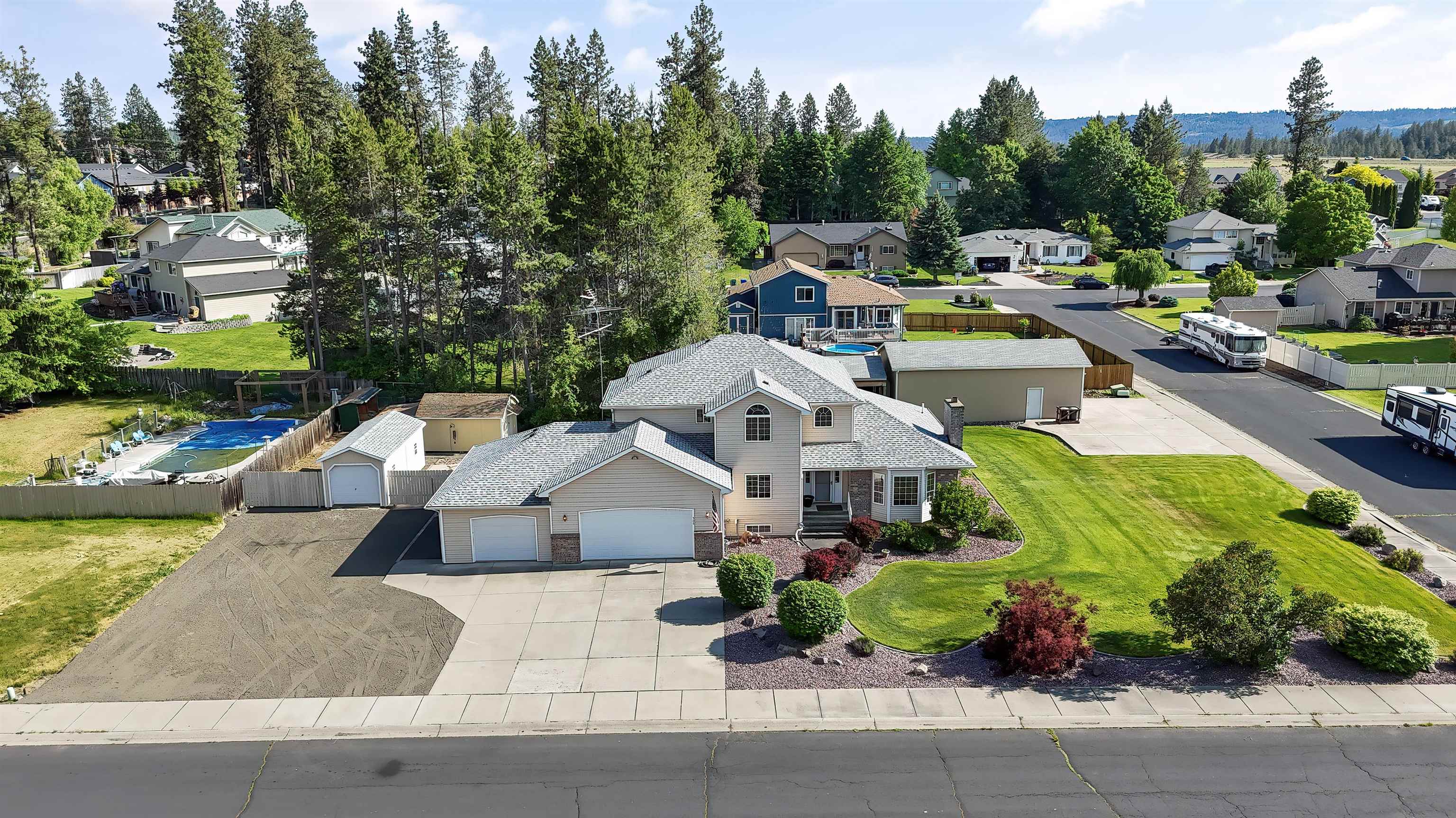 506 East Cooper Lane Colbert, WA 99005 - Photo 4 of 44 Gallery Image 4